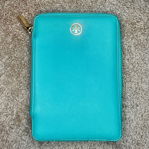 SOLD Tory Burch iPad Case - Picture 2 of 4